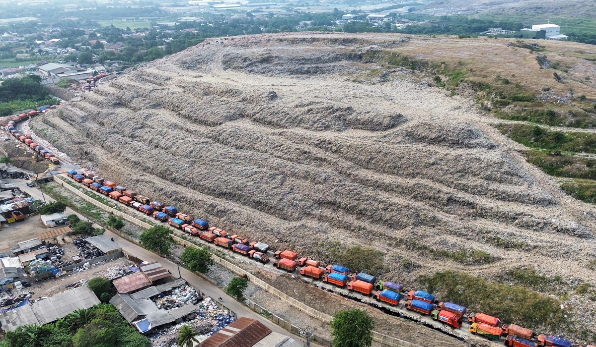 Five Dead in Bantargebang Landfill Collapse; Jakarta DPRD Calls for Provincial Government Evaluation