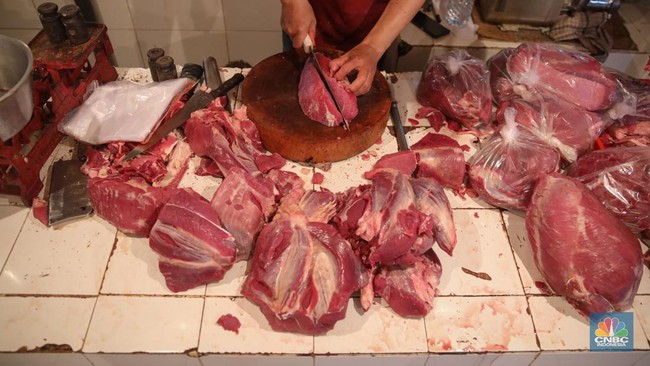 Meat Traders Protest Government Unfairness Over Price Regulation