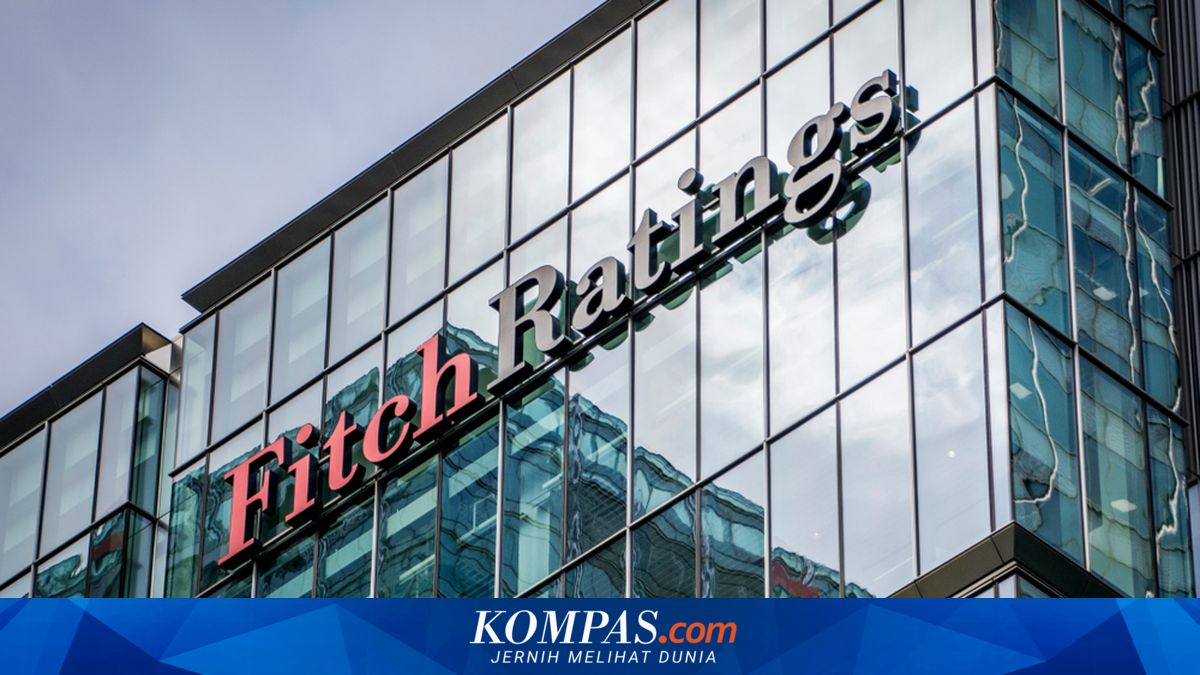 Fitch's Downgrade of Indonesia's Outlook Triggers Investor Concerns Over Economic Policy