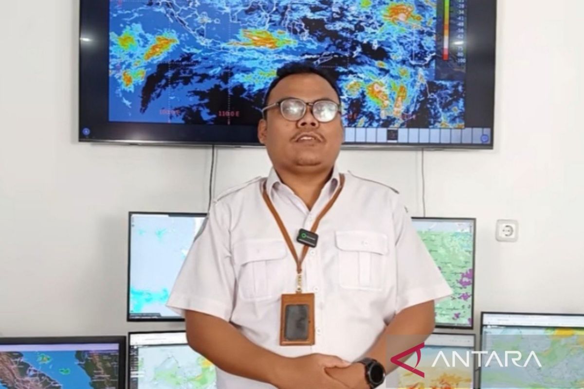 Alert issued for heavy rain on western slopes of North Sumatra that could trigger landslides