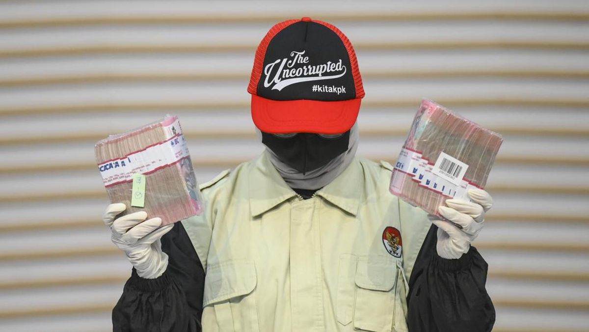 Businessman Charged with Bribing Bekasi Regent Ade Kunang IDR 11.4 Billion