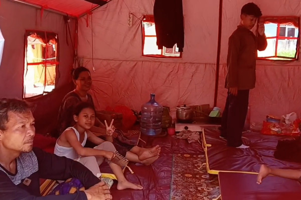 BPBD Assists Landslide Victims in Bantargadung, Sukabumi to Maintain Fasting