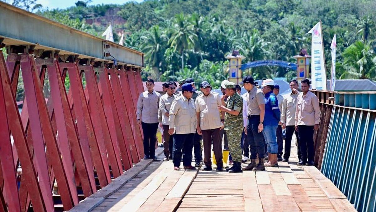 Prabowo Opens 218 Bailey-Armco-Pioneer Bridges Across Indonesia