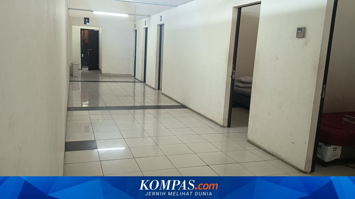 Budget Accommodation Available at Rp 15,000 per Night at Pulo Gebang Terminal for Lebaran Homecoming