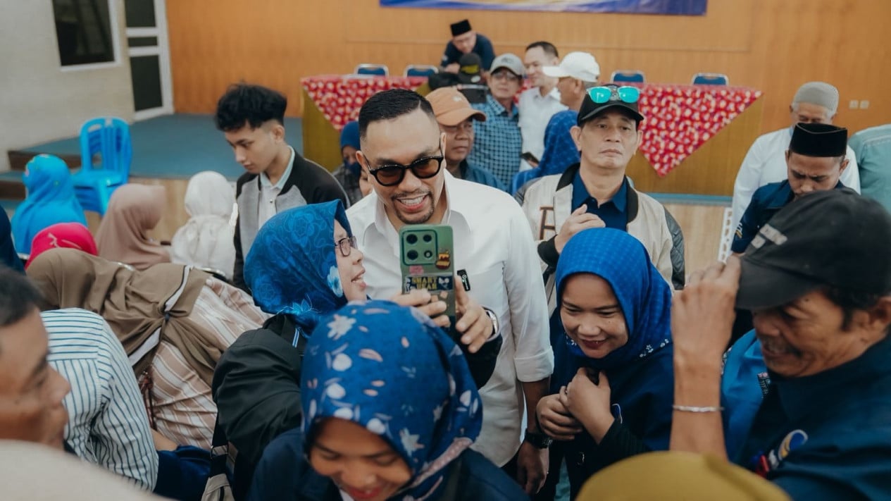 Sahroni Returns to the Field to Gather Public Aspirations Following Reactivation as DPR Member