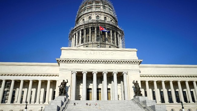 US Official Reveals Iran War Making America Richer, Here's the Evidence