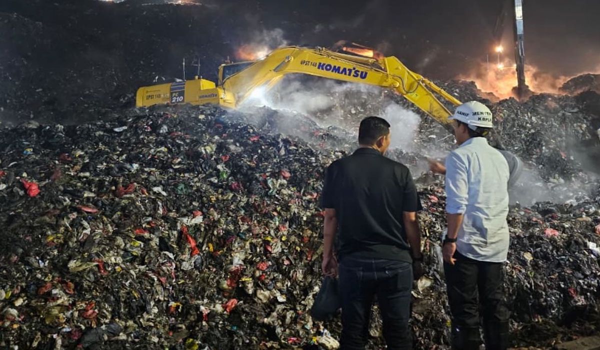 Bantargebang Waste Landfill Collapse Claims Lives; Greenpeace: This Is Not Mere Accident