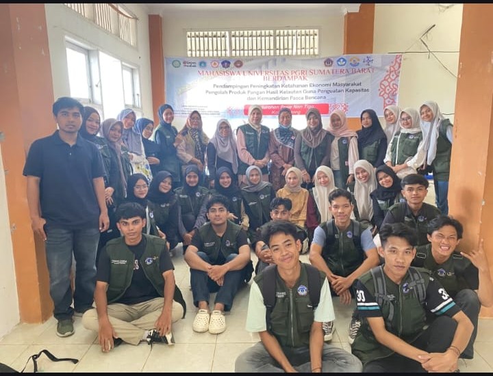 Universitas PGRI Sumatera Barat Provides Training on Basic Marine Food Processing Products