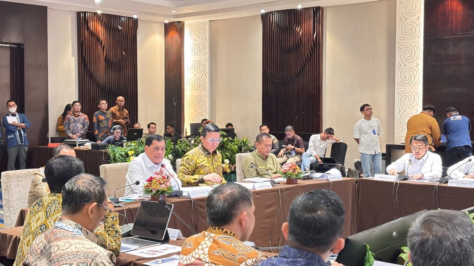 Parliament Commission VI Urges Fuel Availability at Petrol Stations Ahead of Eid Exodus