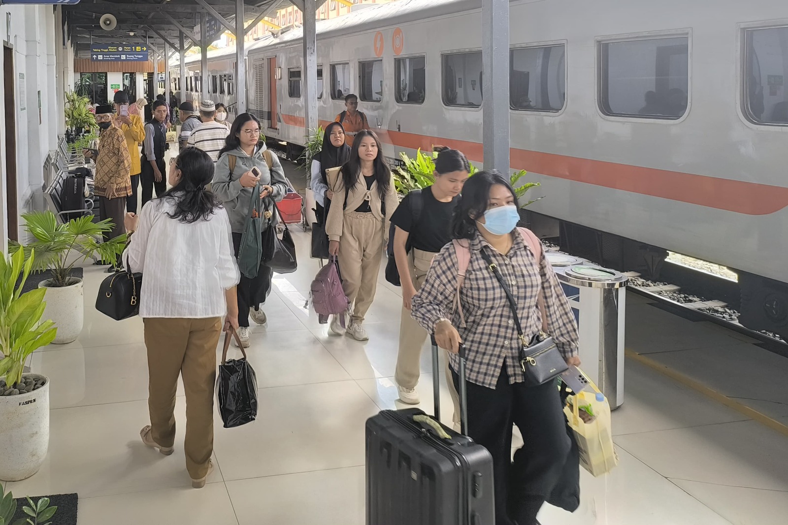 KAI Regional Division I North Sumatra Sells 72,664 Eid Travel Tickets, Thousands of Seats Sold Through 30 Per Cent Discount