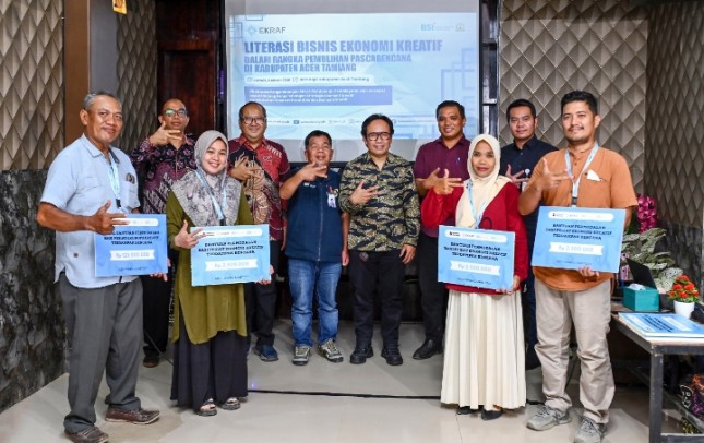 Business Literacy and Capital Assistance: Ministry of Creative Economy and BSI Effort to Revive Micro, Small and Medium Enterprises in Aceh Tamiang