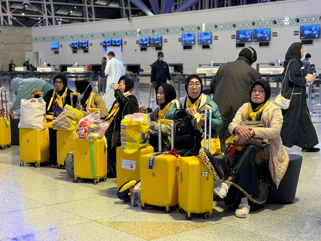 Ministry of Hajj and Umrah Oversees Return of Stranded Umrah Pilgrims from Saudi Arabia