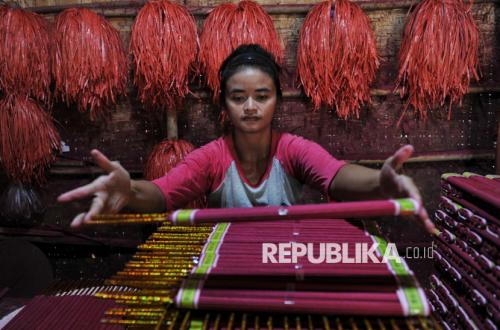 Caution: Three Global Risks That Could Shake Indonesia's Economy