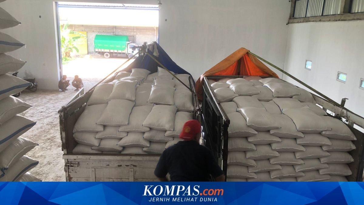 Bulog Urges Citizens to Avoid Panic Buying, Rice and Cooking Oil Stocks Secure