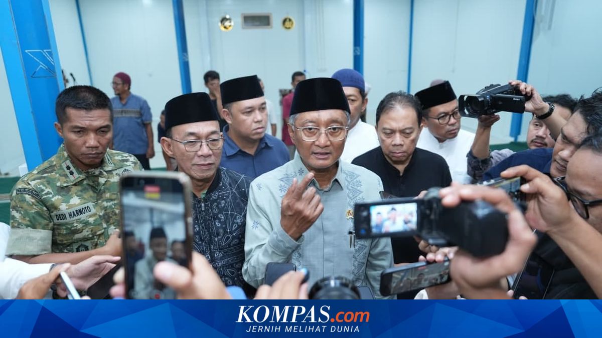 Public Works Minister Inspects 252 Homes for Disaster Victims in South Tapanuli