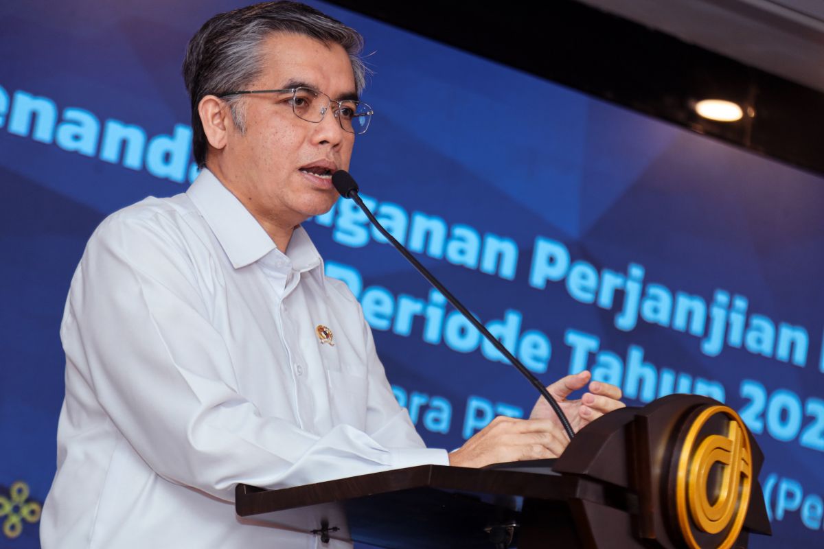 Labour Minister Emphasises Company Role in Worker Upskilling