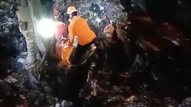 Seven Dead in Bantar Gebang Tragedy: Timeline and Cause of Landslide