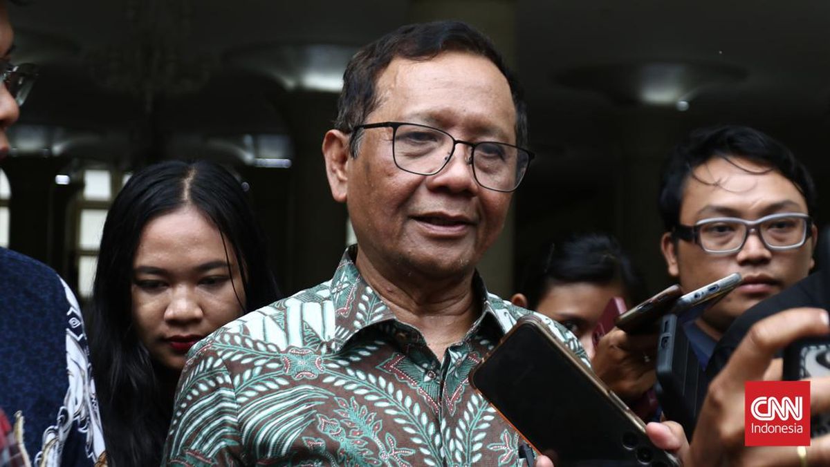 Mahfud MD Clarifies Statement on Former Religion Minister Yaqut's Hajj Quota Corruption Case