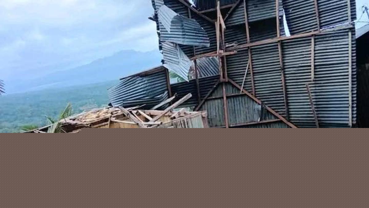 Four Houses in Sikka Severely Damaged by Strong Winds
