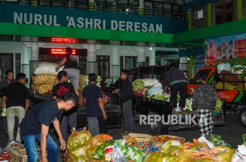 Goods Donation: Social Movement at Nurul Ashri Mosque Yogyakarta