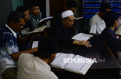 Ramadan Pesantren: Hundreds of Inmates at Cikarang Prison Learn Islamic Studies from Beginner to Advanced Level