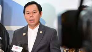 Chairman of DPD Appreciates TNI's Role in Sumatra Flood Recovery