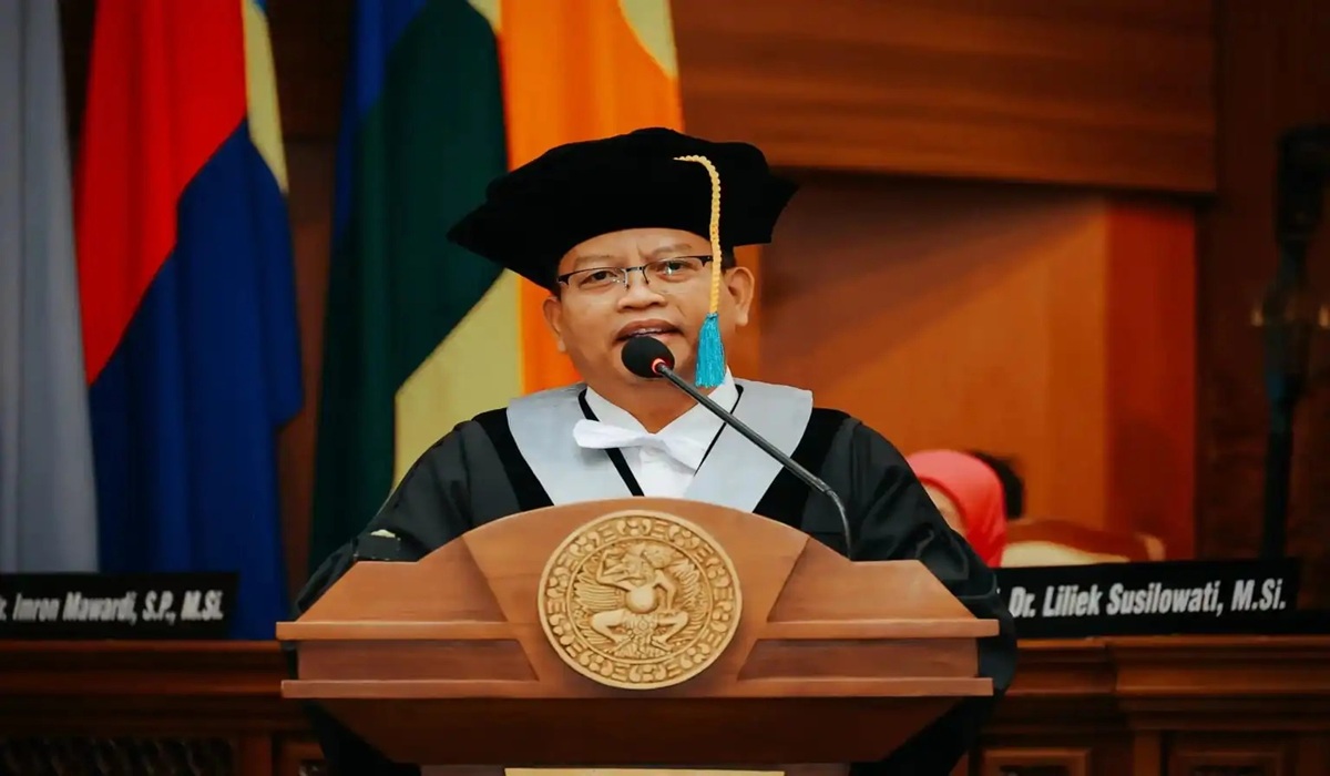 Currency Exchange Surge Before Eid: Islamic Economics Expert Explains How to Avoid Riba