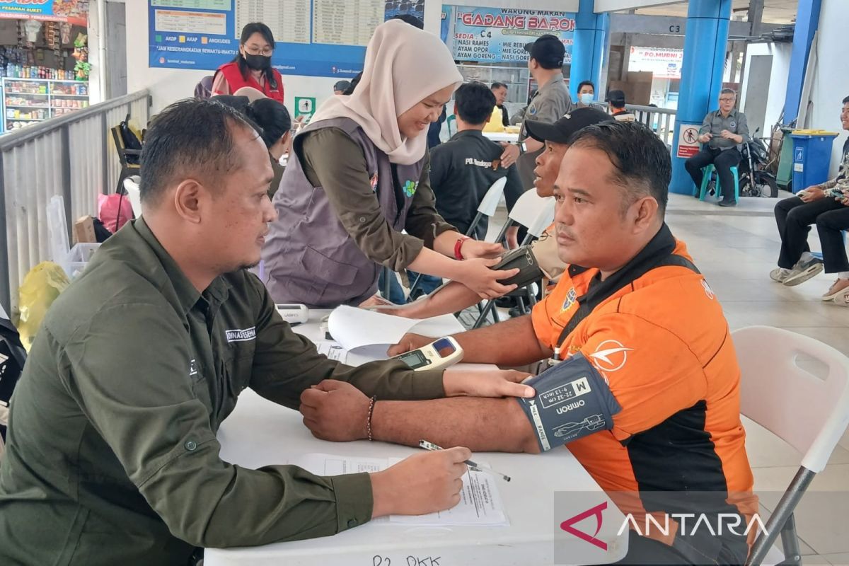 Temanggung Health Authority Conducts Driver Health Checks Ahead of Lebaran Holiday