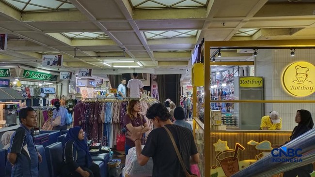 Why Tanah Abang Market is No Longer Packed Before Ramadan
