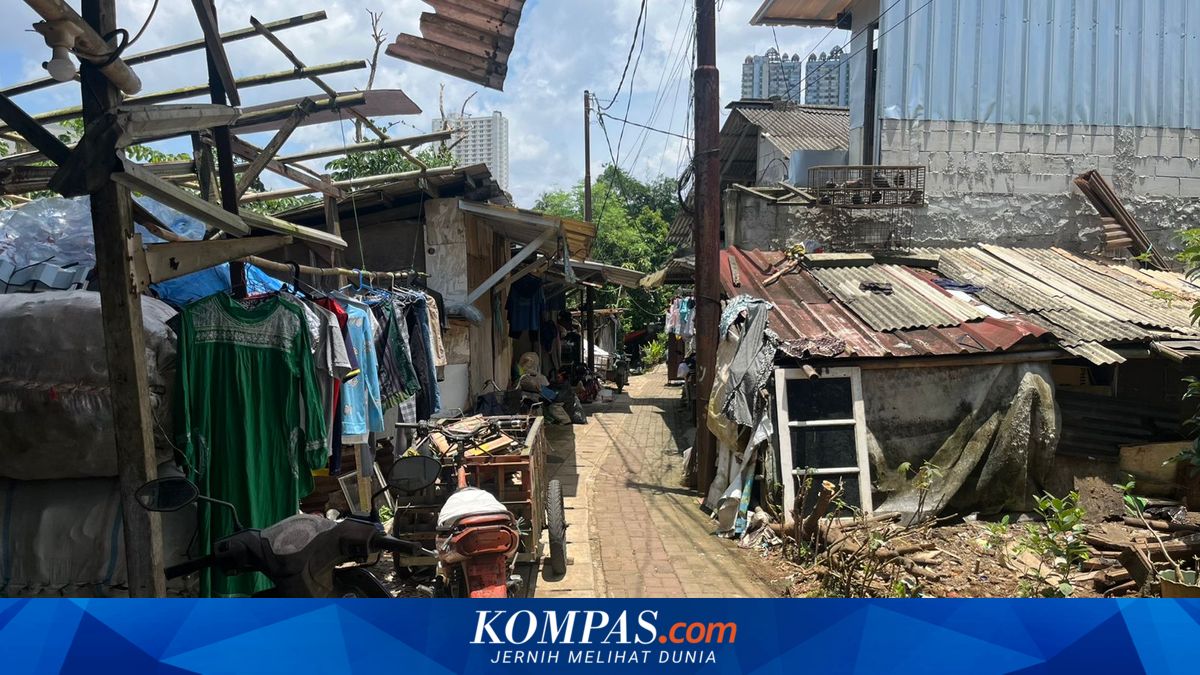 Tracing the Scrap Collector Village of Depok: Hundreds of Residents Surviving on Waste