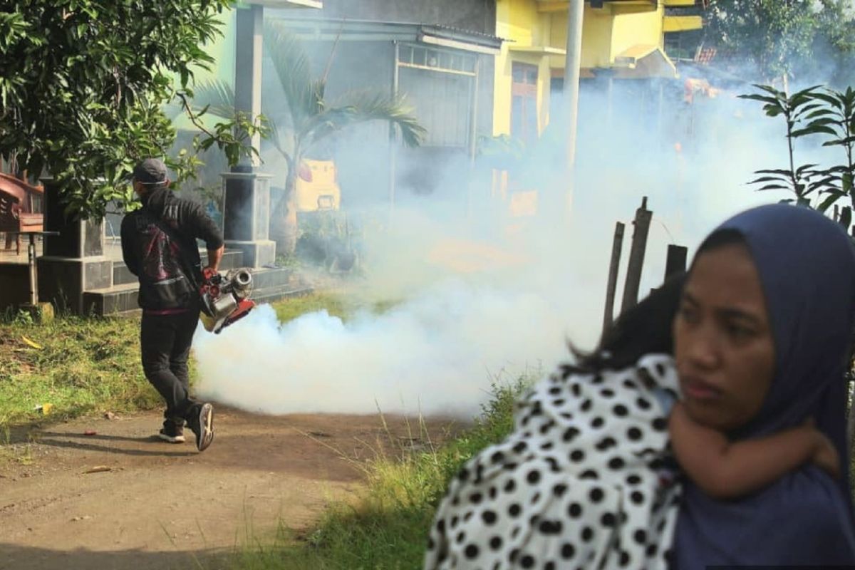 Madiun City Health Department Conducts Insecticide Fogging to Prevent Dengue Fever