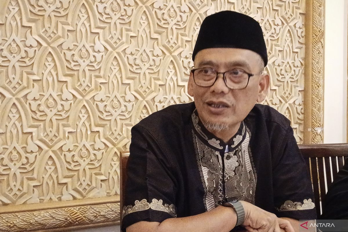 Parliament Member Calls for Immediate Technical Guidelines on Social Media Restrictions for Minors