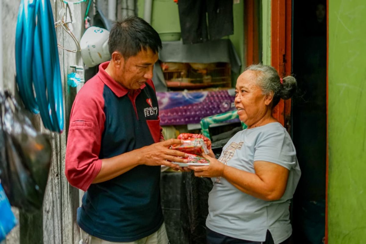 Artha Graha Peduli expands affordable "door-to-door" market programme ahead of Eid