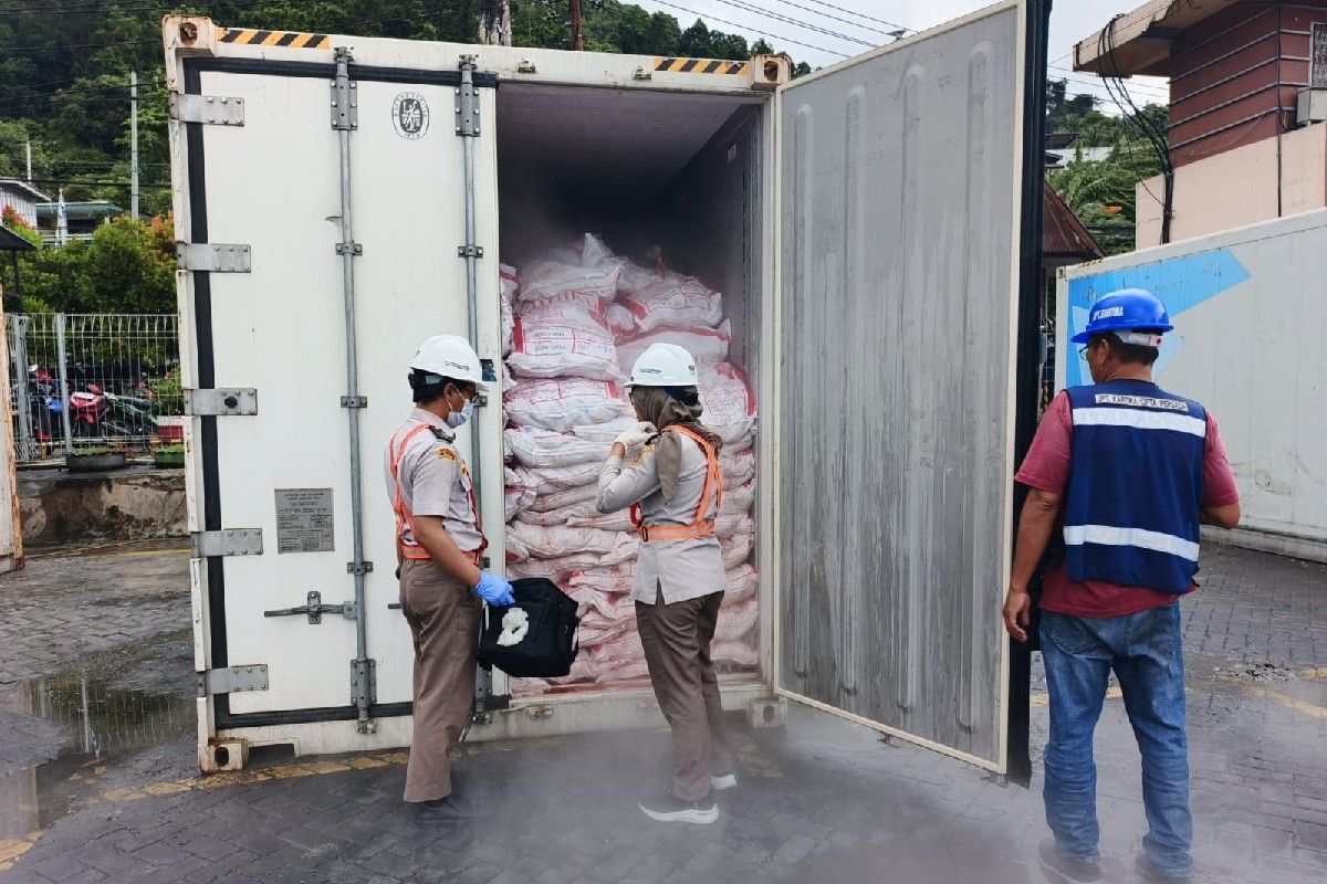 Papua quarantine authority rejects 14 tonnes of chicken meat from Surabaya
