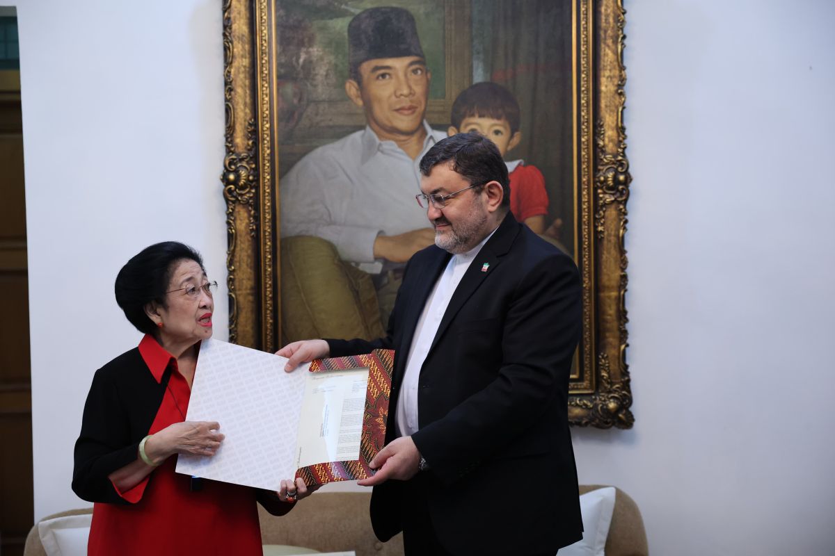 Megawati Soekarnoputri sends congratulations to Mojtaba Khamenei
