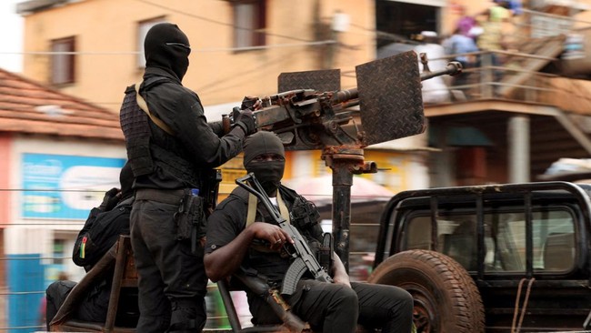 Government Begins Crackdown on Opposition, 40 Political Parties Dissolved