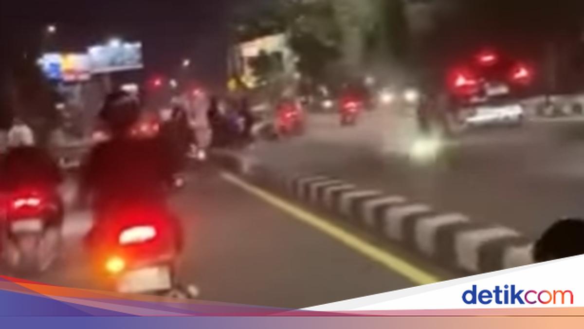 Furor as Teenage Convoy Ignites Fireworks on Northern Ring Road