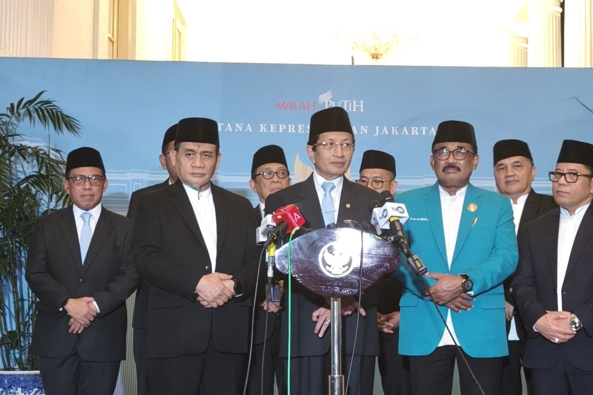 Minister of Religious Affairs Urges Making the Quran an Inspiration for National and State Life