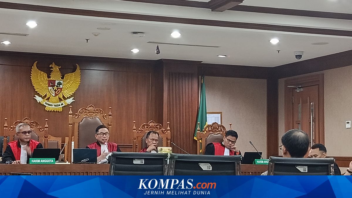 Nadiem Called "Mas Menteri" by Jokowi; Judge Quips: "There's Also Mas Wapres Then?"