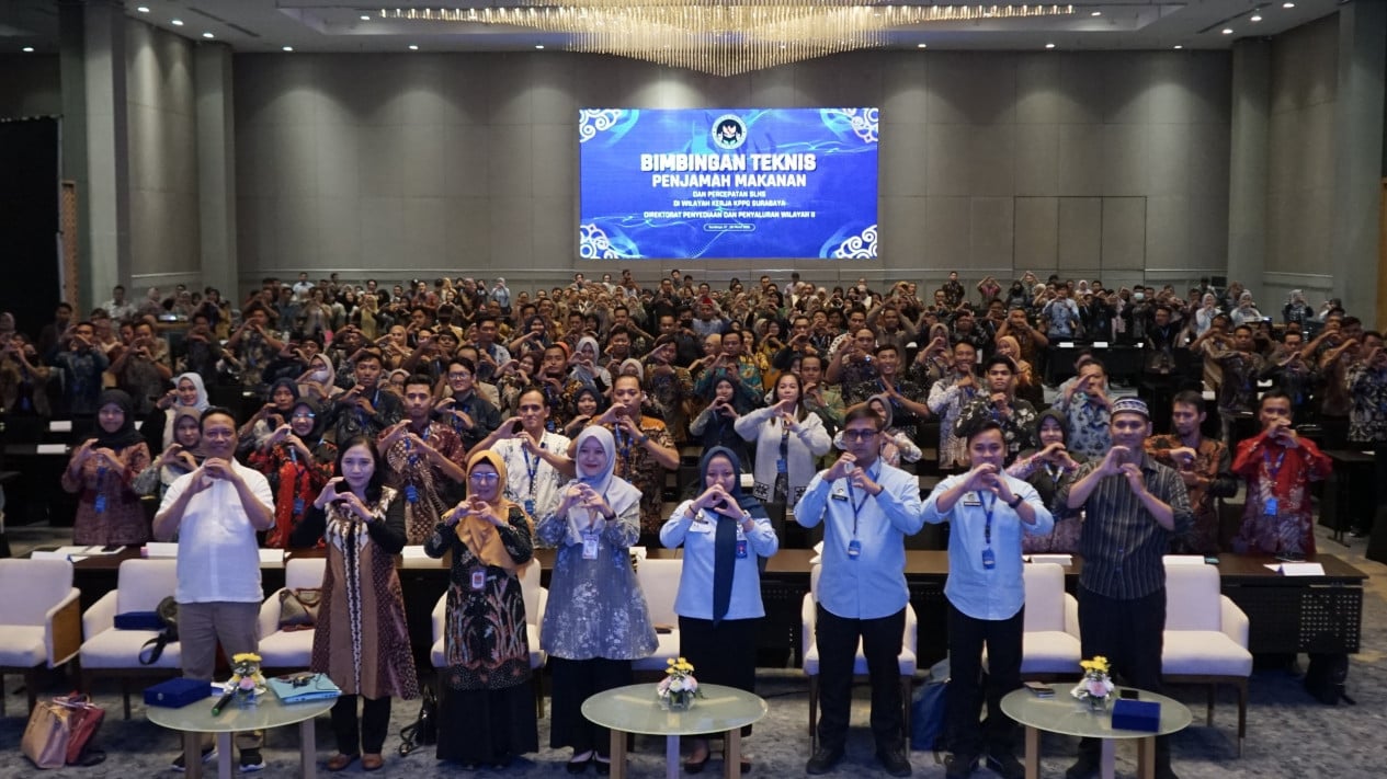 Strengthening the Quality of the Free Nutritious Meal Programme, BGN Conducts Food Handler Technical Training Simultaneously Across 8 Regions