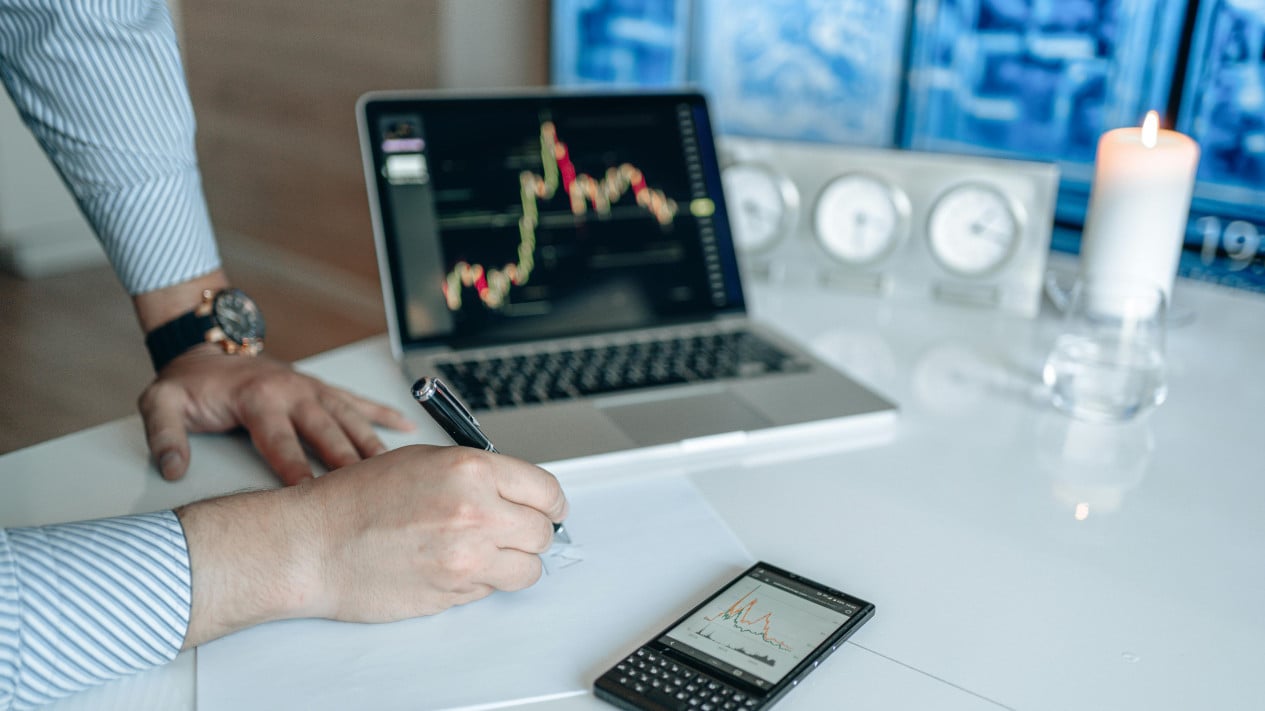 Stock Market Volatility: Five Tips to Keep Your Investment Stable