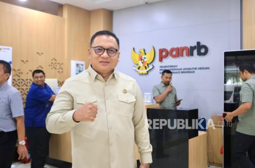 Pradi Oversees Plan for Festive Allowance Distribution to Part-Time PPPK Workers in West Java