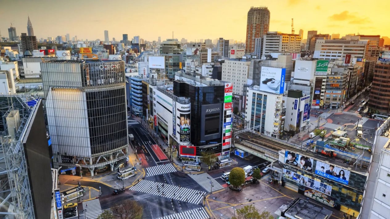 Asian Markets Glitter Amid Middle East Tensions, South Korea's Kospi Soars