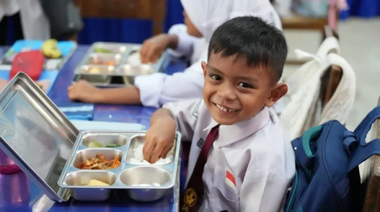 Indonesia's Free Nutritious Meal Program reaches 61 million beneficiaries, ranking second globally