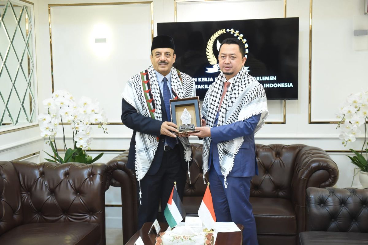 BKSAP DPR Meets Palestinian Ambassador, Reaffirms Indonesia's Support