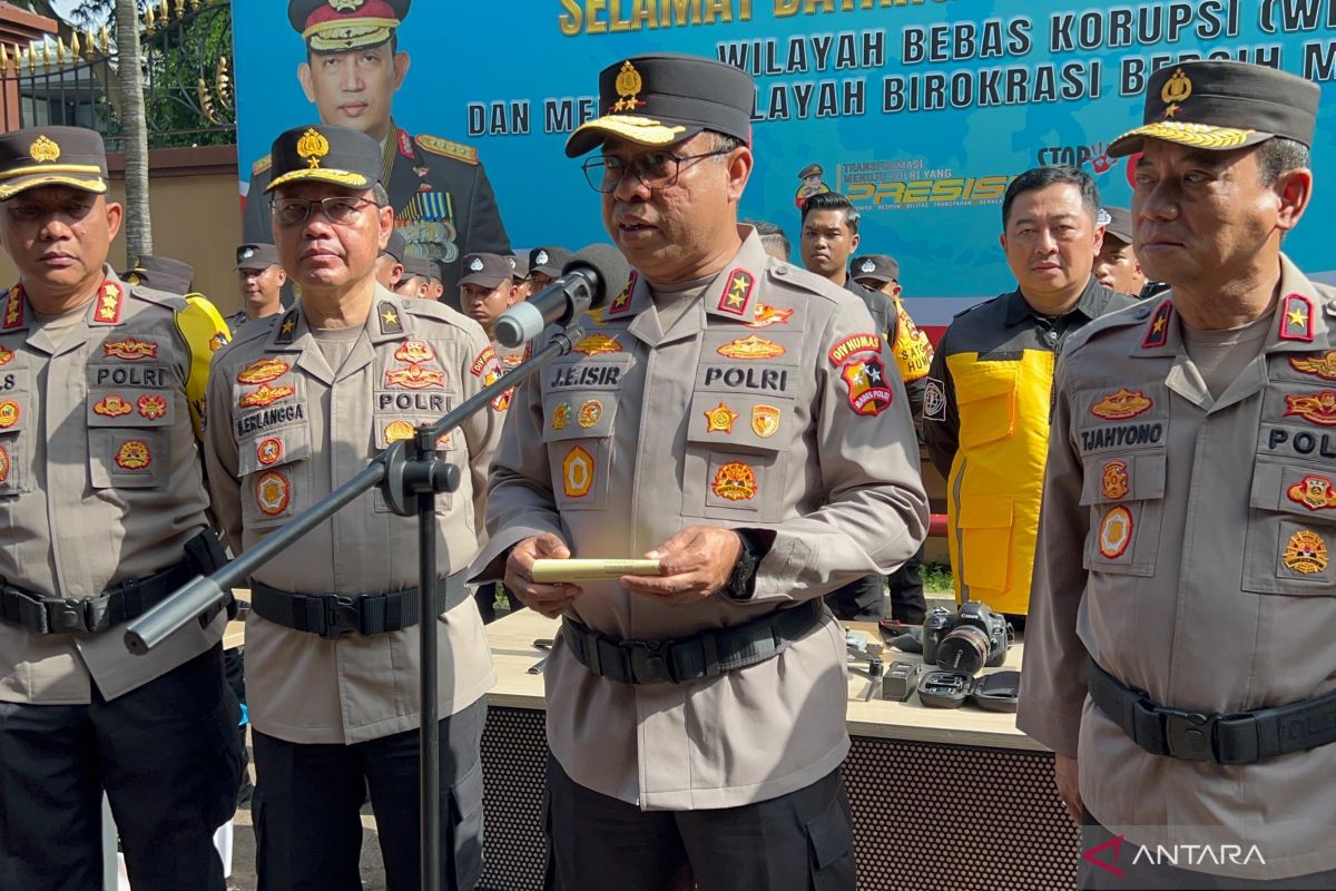 Police Advise Homecoming Travellers to Use 110 Hotline for Security Assistance