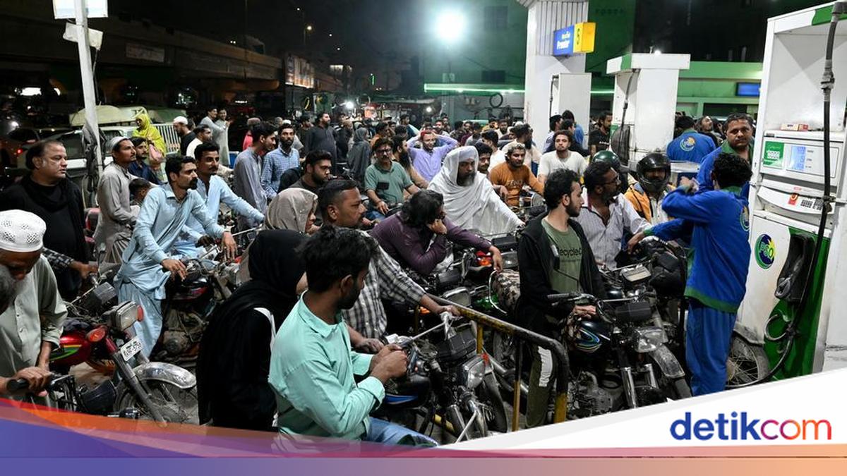 Salary Cuts and Work-From-Home: Multiple Nations Unite to Conserve Energy Amid Iran War