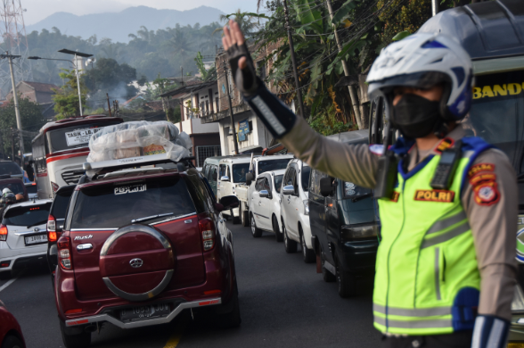 3 Prohibitions for Homecoming Travel by Private Vehicle: Exhaustion and Excess Baggage Must Not Be Underestimated