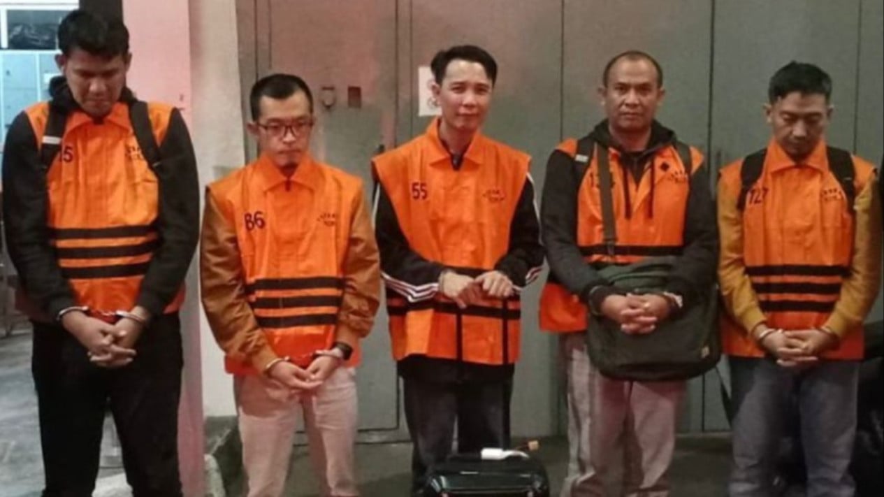 KPK Holds Regent of Rejang Lebong in Connection with Project Bribery Case