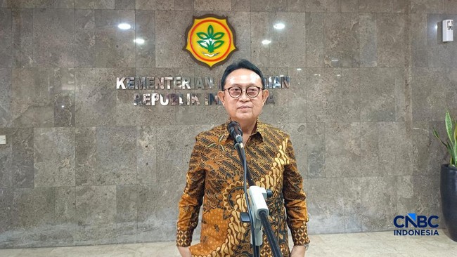 Head of Palm Oil Producers Proposes Mandatory Replanting Programme